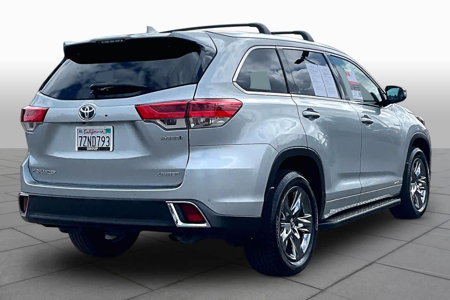 Used 2017 Celestial Silver Metallic Toyota Hybrid Limited Platinum image 12