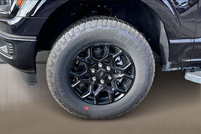 New 2026 Agate Black Metallic Ford XLT image 11