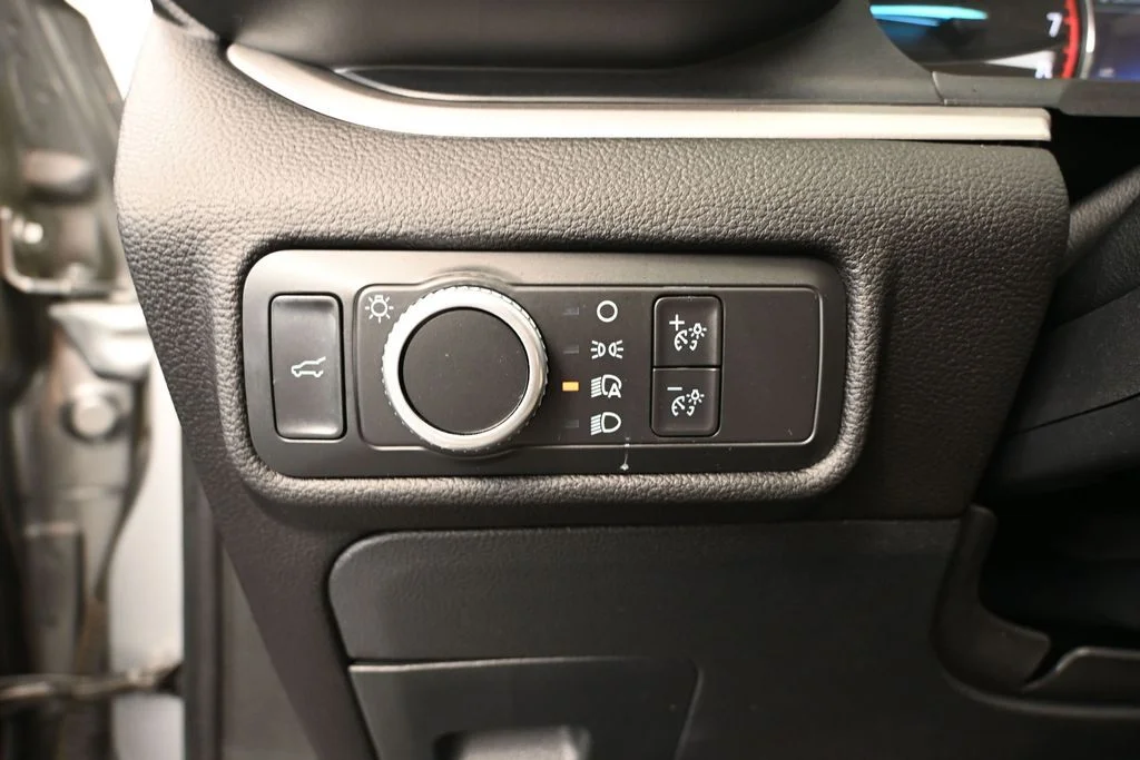 Certified Used 2022 Silver Ford XLT image 24