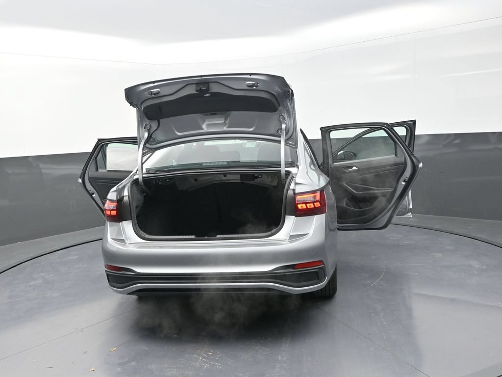 Used 2026  Volkswagen 1.5T Sport image 36