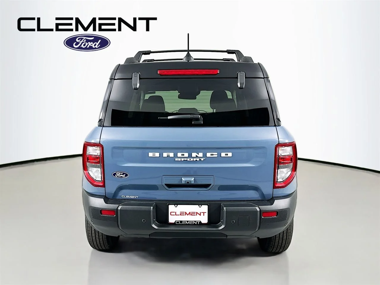 New 2026 Azure Gray Metallic Tri-Coat Ford Outer Banks® image 7