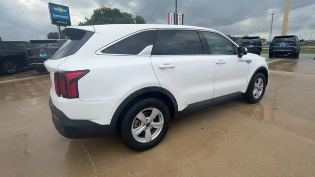 Used 2023 White Kia LX image 8