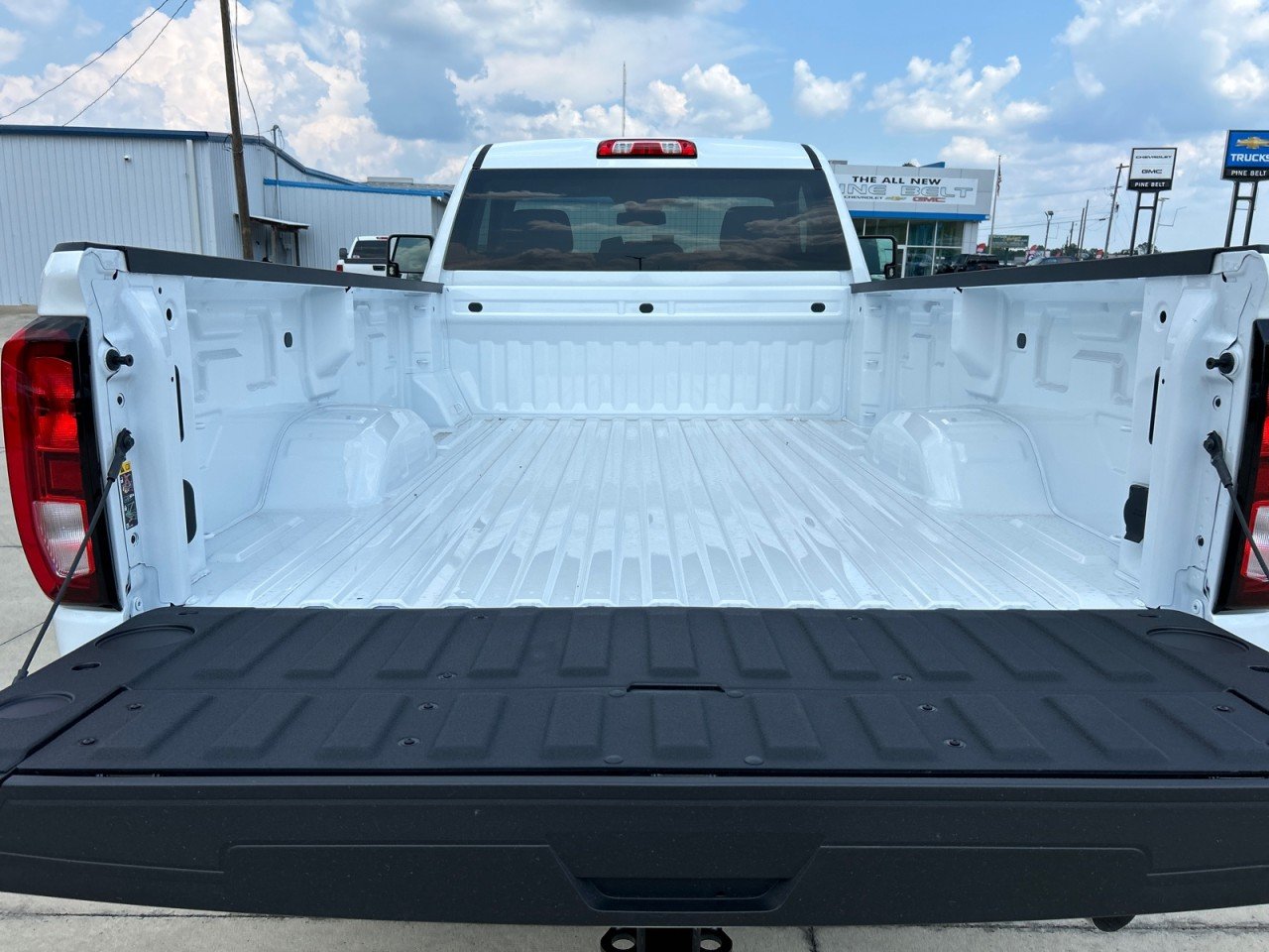 New 2026 Summit White GMC Pro image 7
