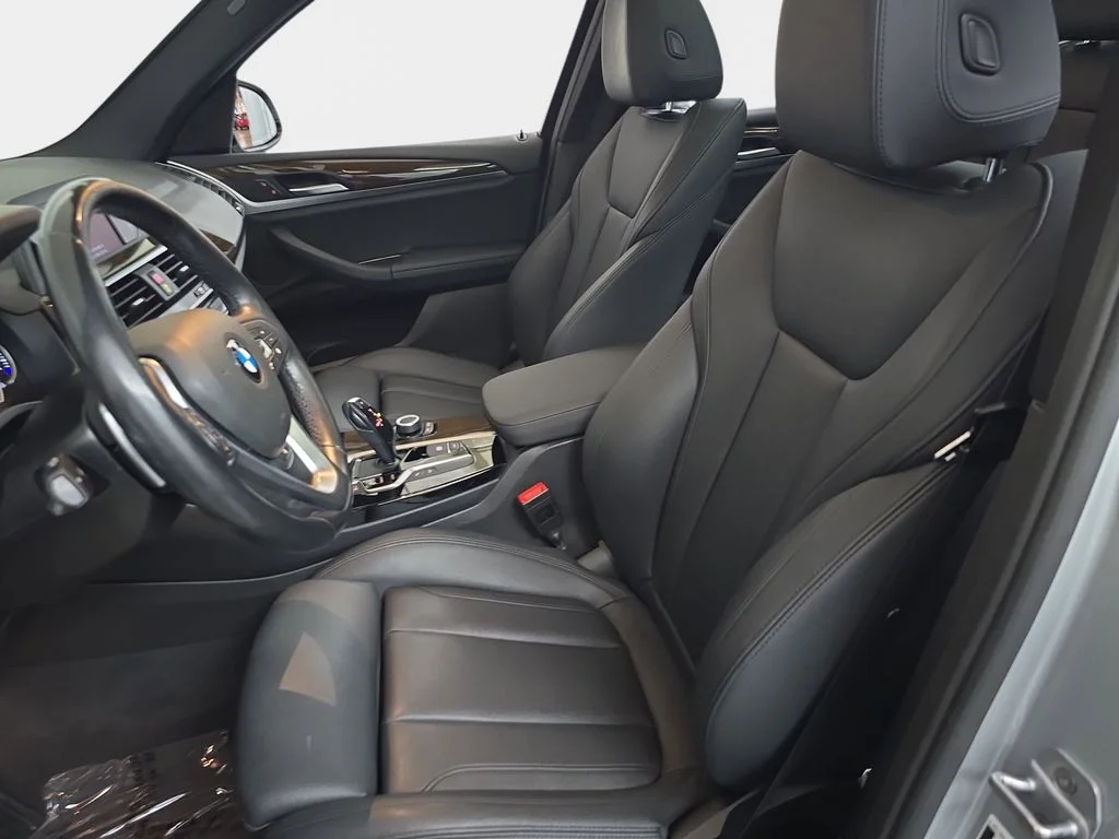 Used 2019 Silver BMW xDrive30i image 18