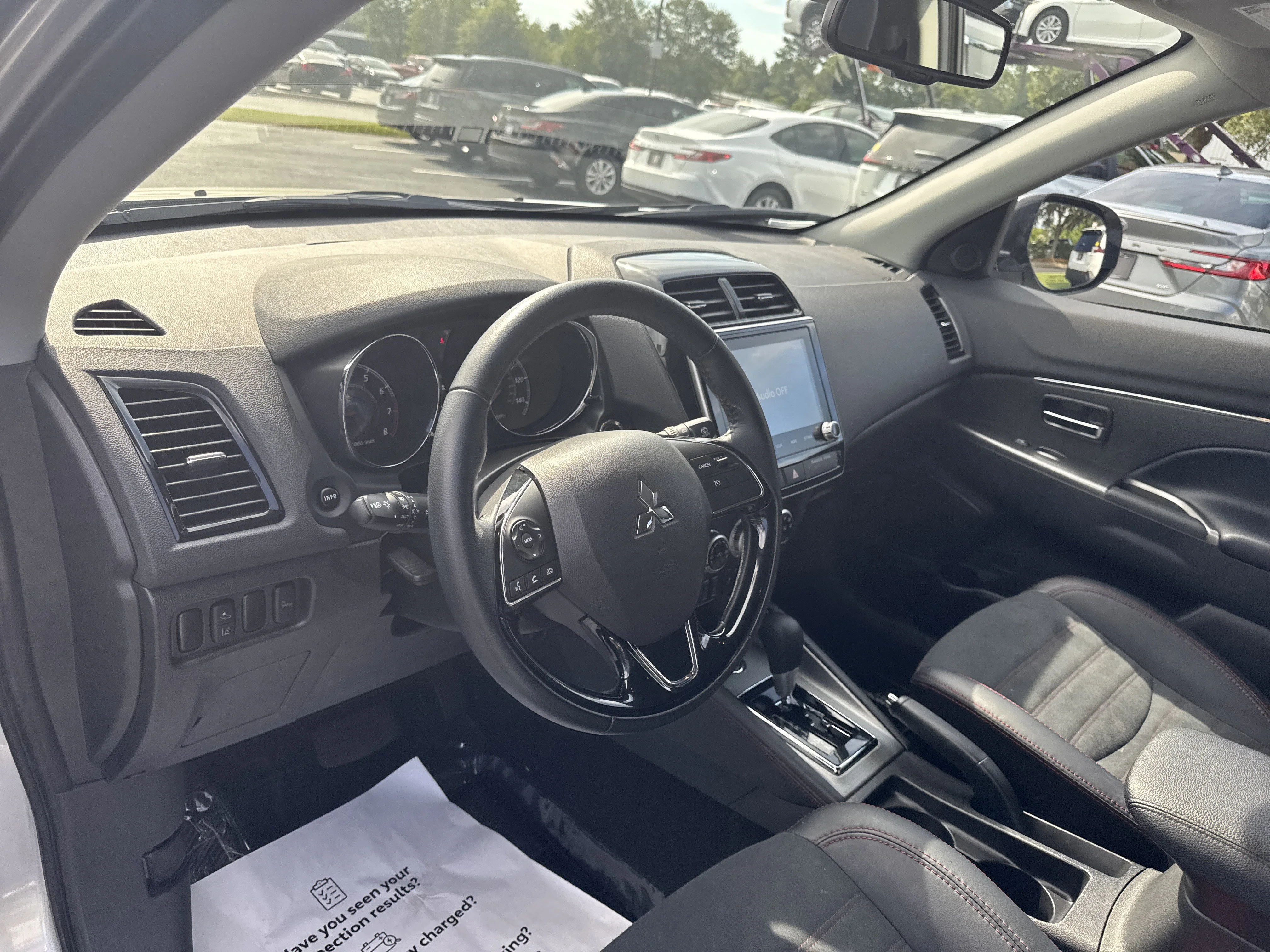 Used 2025  Mitsubishi 2.0 ES image 14