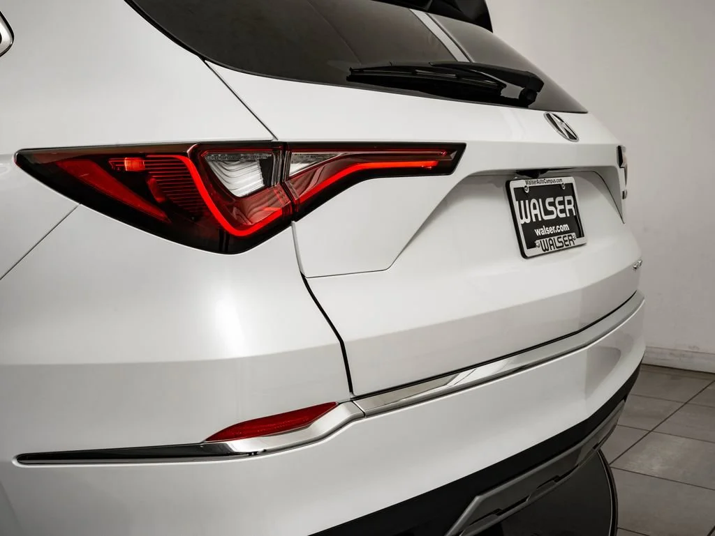 New 2026 Platinum White Pearl Acura SH-AWD image 19