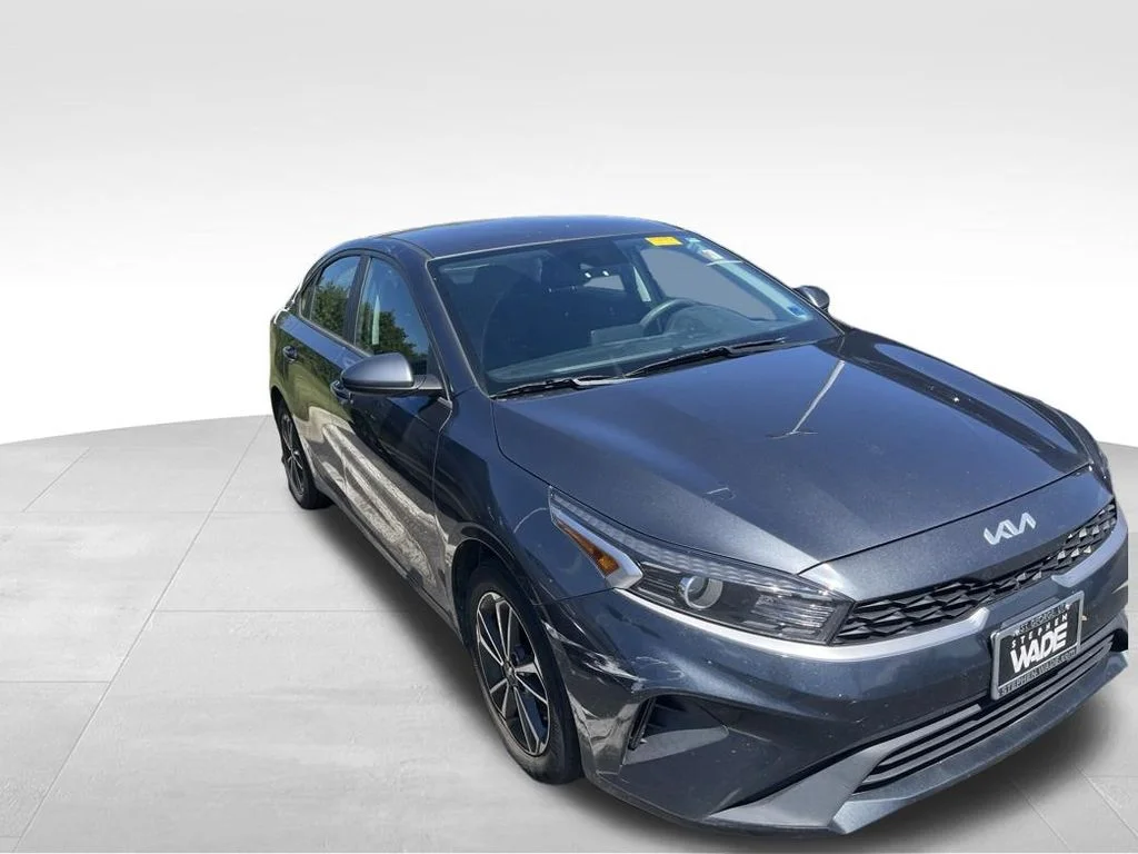 Used 2023 Gray Kia LXS image 10