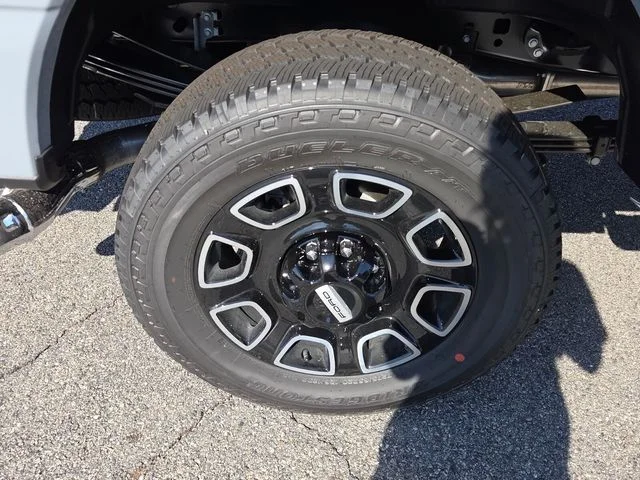New 2026 Glacier Gray Metallic Tri-Coat Ford F-350® Platinum® image 9
