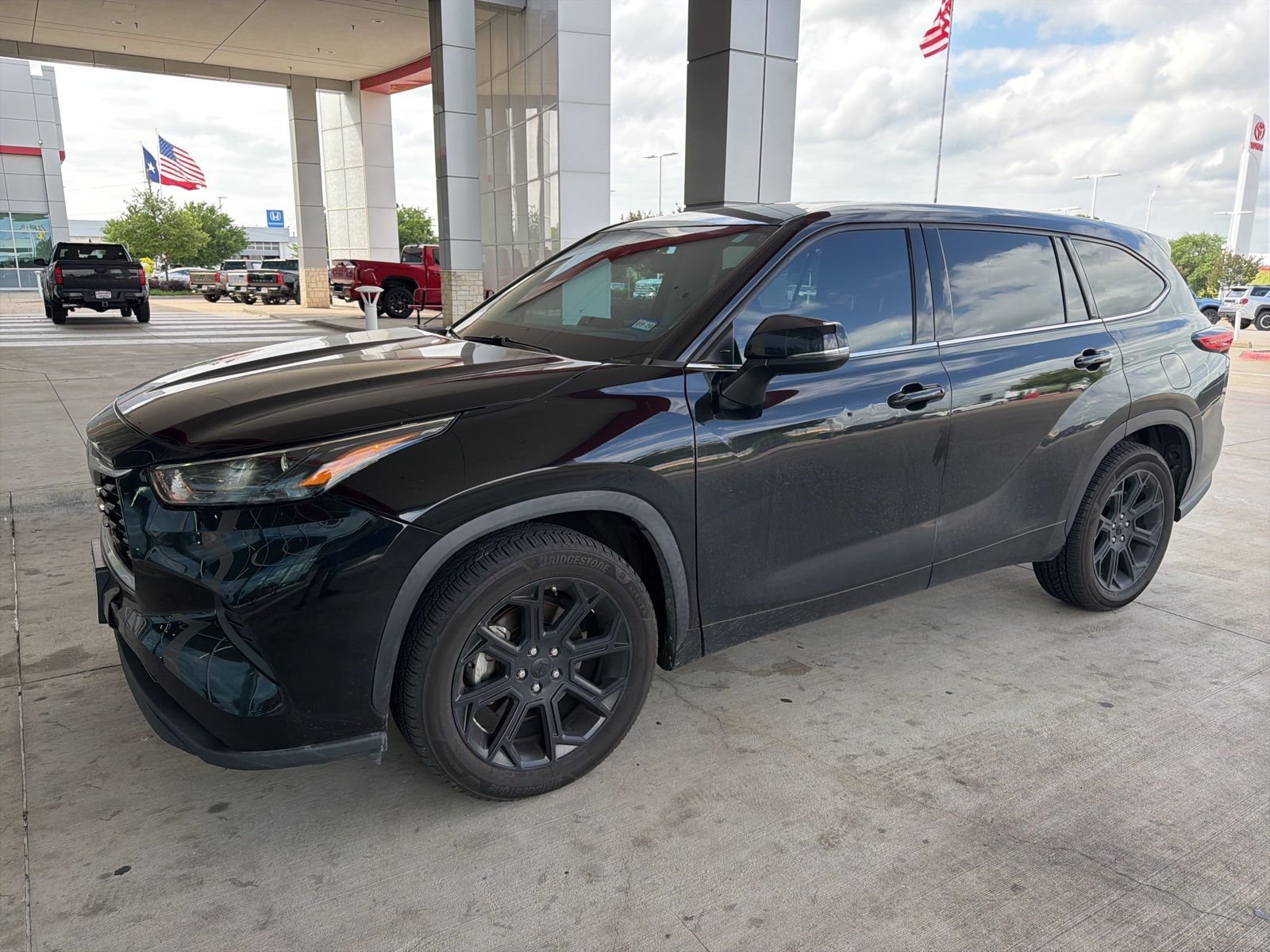 2022 Toyota Highlander L