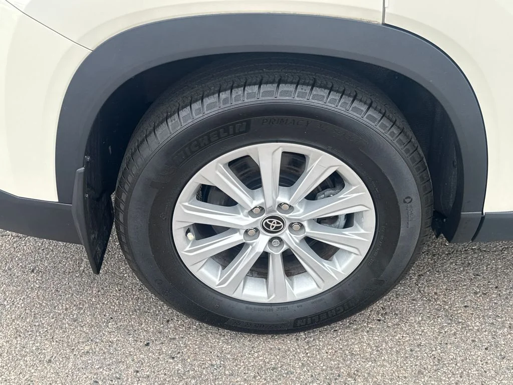 Used 2024 White Toyota XLE image 44