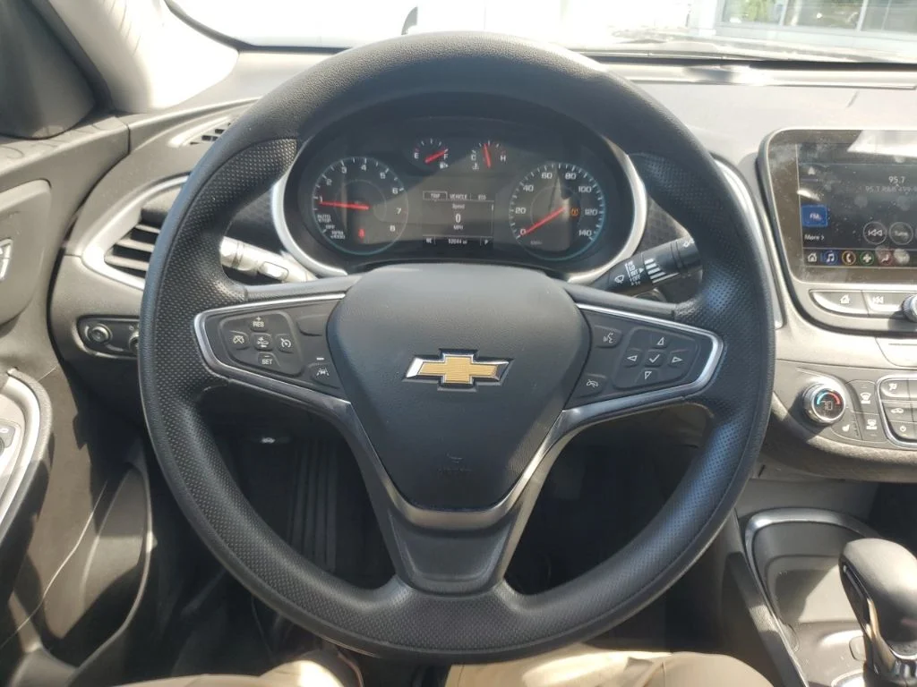 Used 2025 Black Chevrolet LT image 19