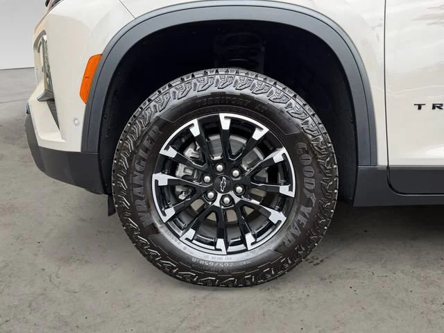 Certified Used 2026 Sandstone Gray Chevrolet Z71 image 14
