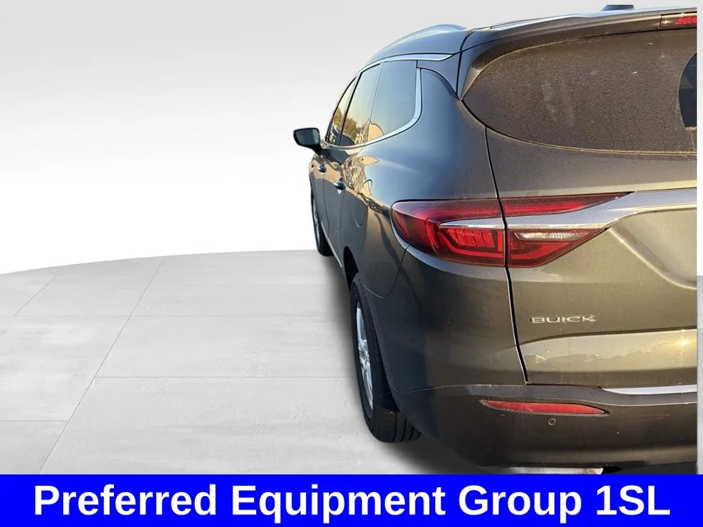 Used 2018 Gray Buick Essence image 4
