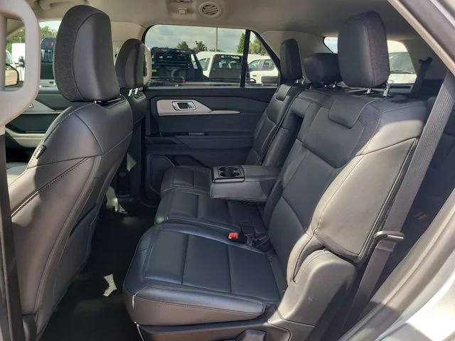 Used 2025 Silver Ford Active image 15