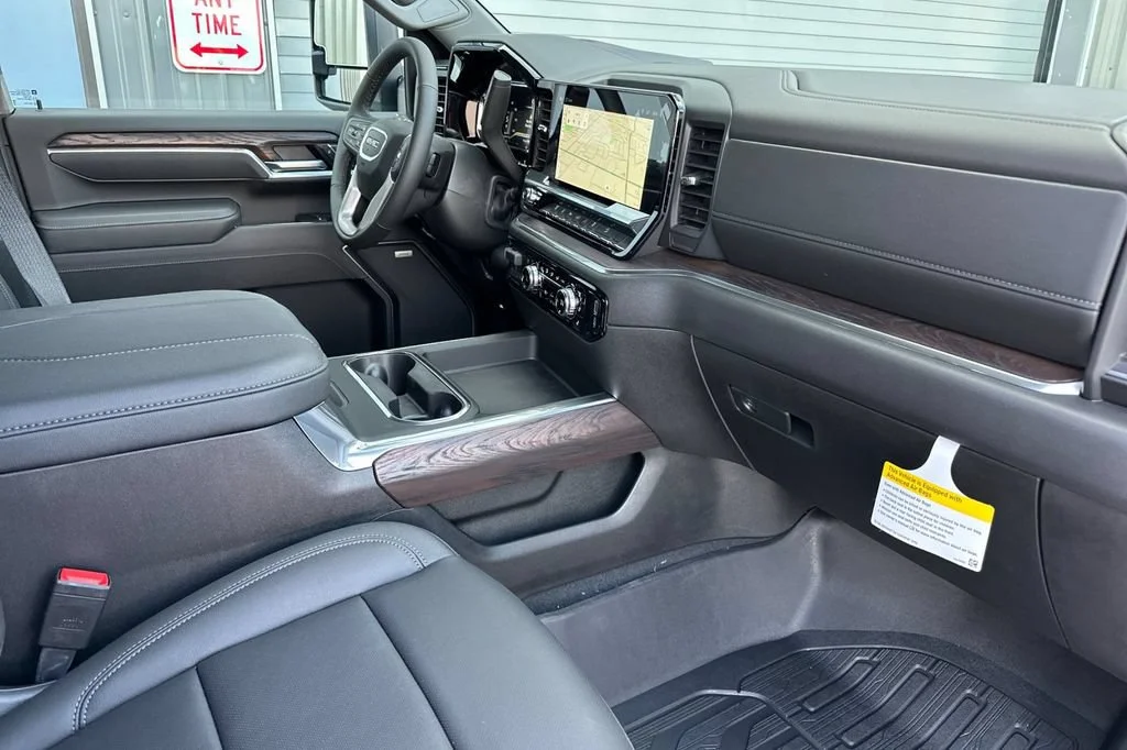 2025 GMC Sierra 2500HD SLT - Photo 12