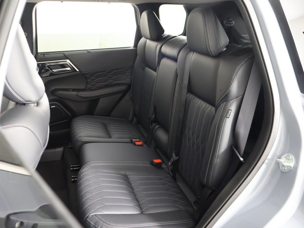 2026 Mitsubishi Outlander SEL - Photo 37