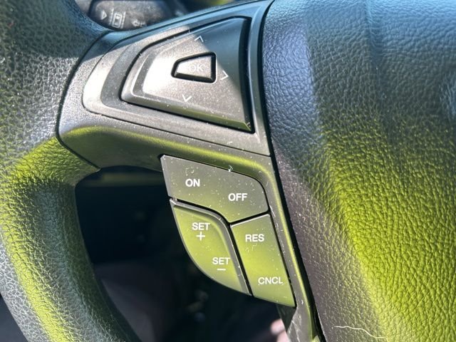 Used 2023 White Ford SE image 22