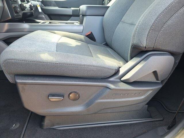 New 2026 Carbonized Gray Metallic Ford F-250® XLT image 10