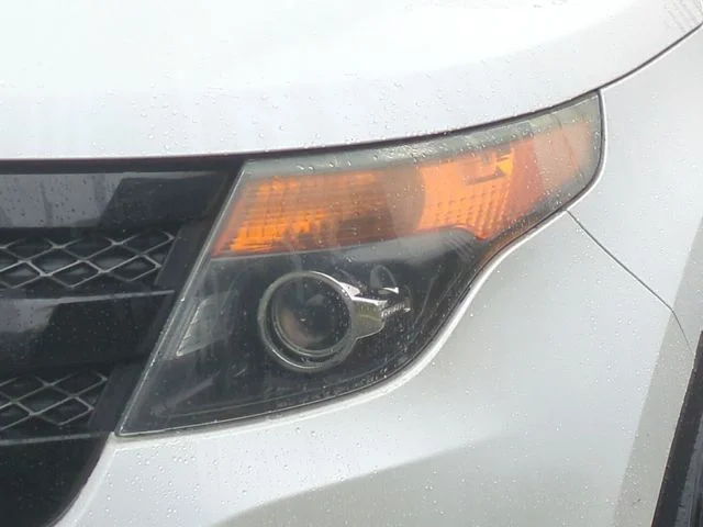 Used 2014 White Ford Sport image 17