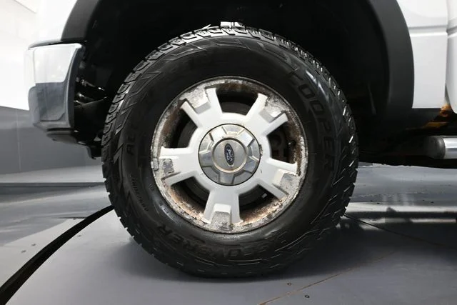 Used 2014 White Ford XLT image 15