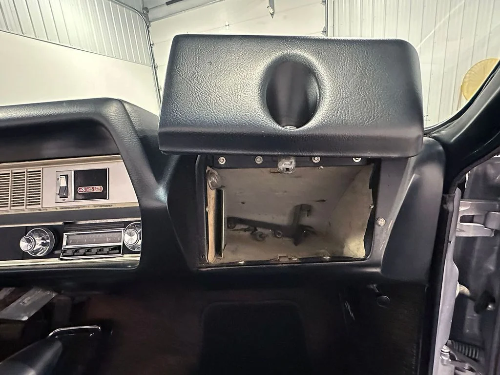 Used 1966 Silver Oldsmobile  image 76