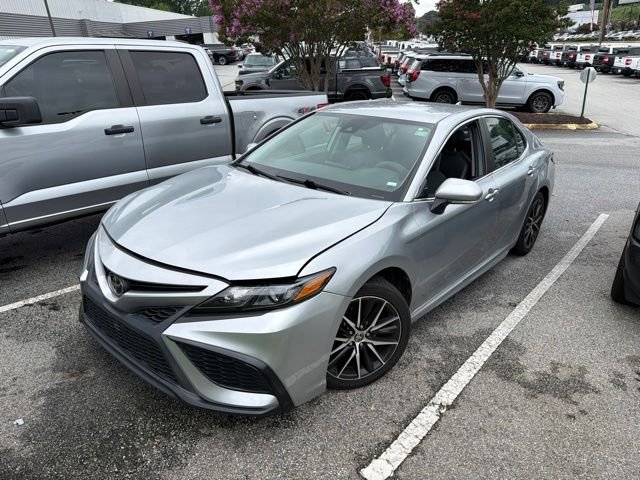 Used 2023 Silver Toyota SE image 1