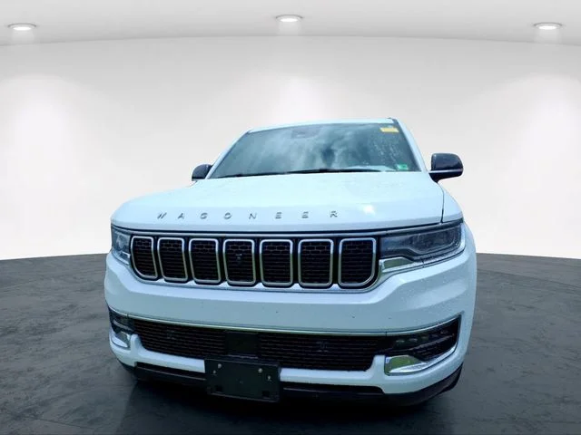 Used 2024 White Jeep Base image 6