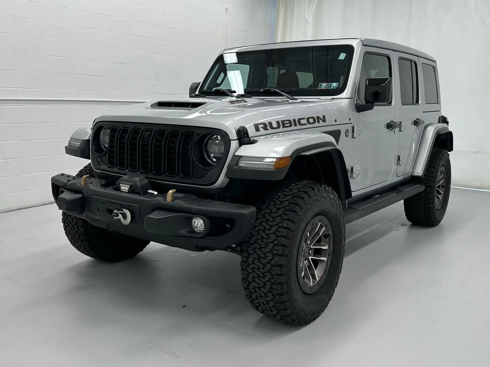 Used 2024 Silver Zynith Clearcoat Jeep Rubicon 392 image 4