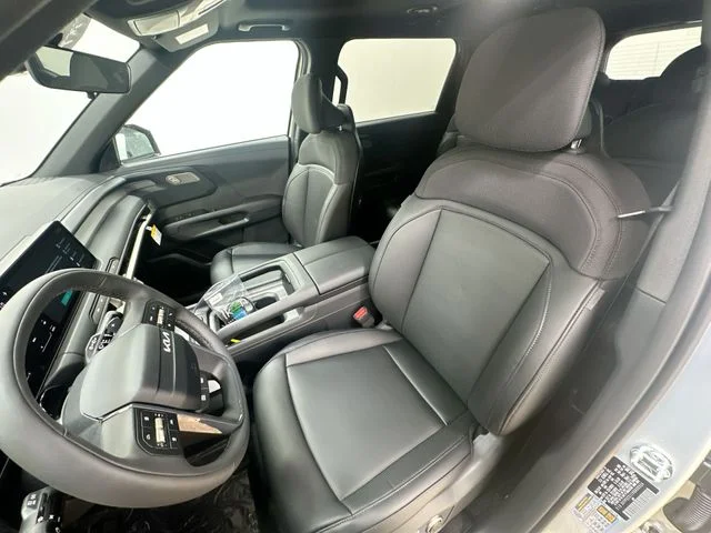 New 2027 Ivory Silver Kia S image 14