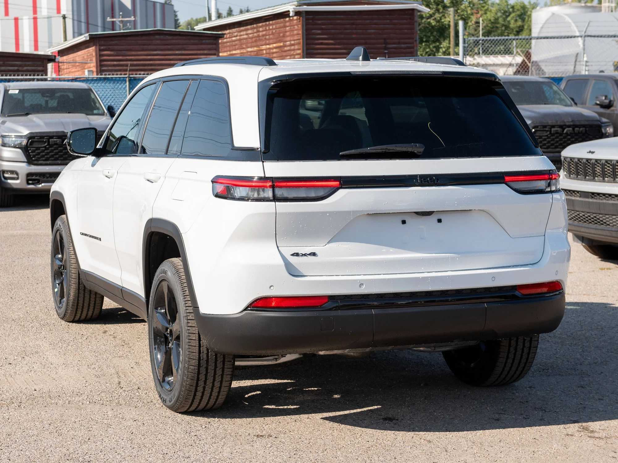New 2025 White Jeep Altitude* 4x4, Sunroof, Heated Leather, Wireless Charging Pad image 3
