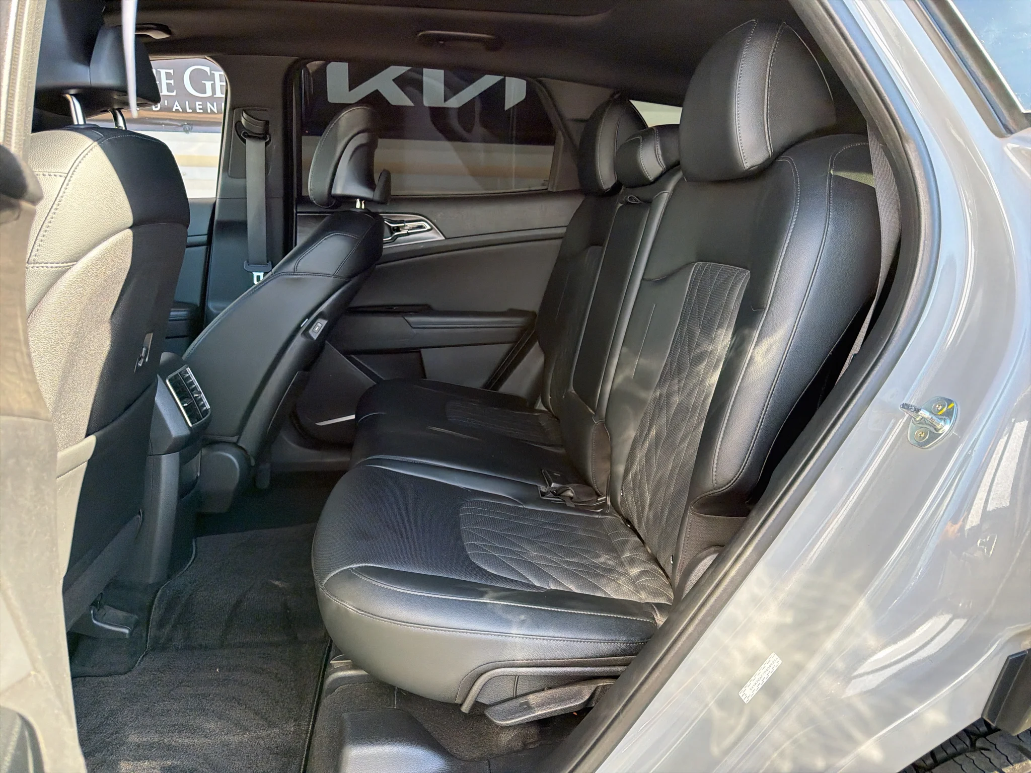 Used 2023 Wolf Gray/Ebony Black Roof Kia X-Pro Prestige image 12