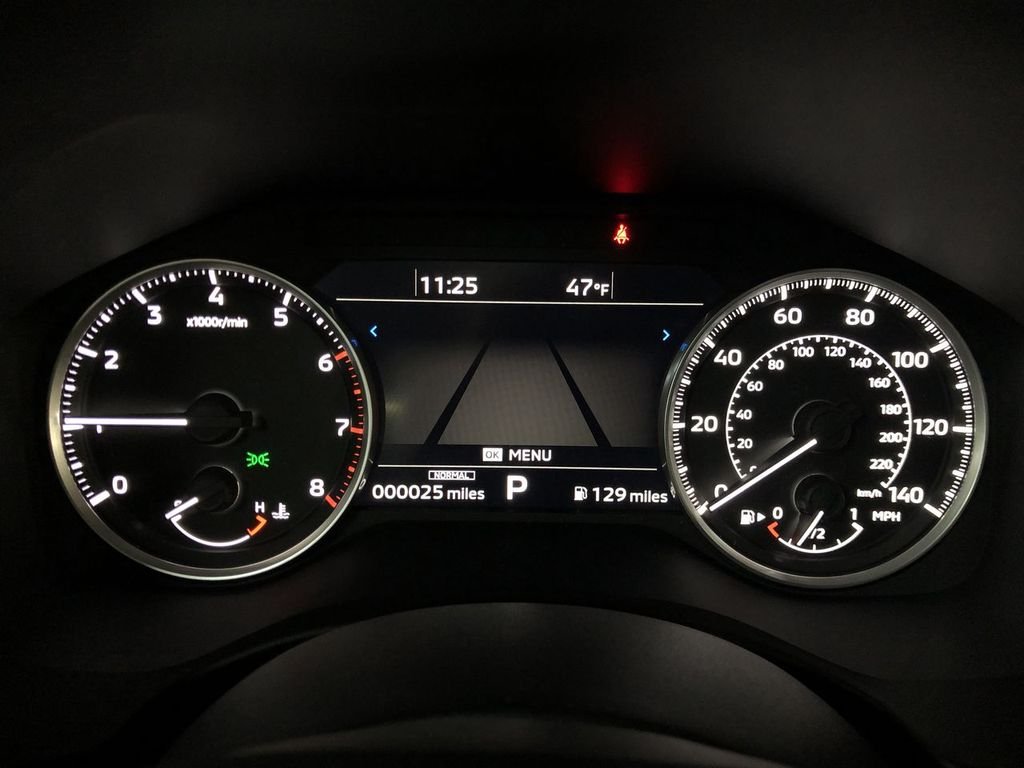 Used 2022 Red Diamond Mitsubishi SE image 14