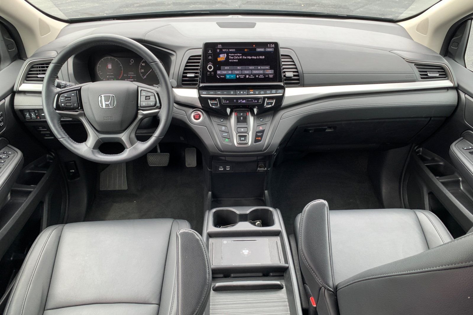 Certified Used 2025  Honda EX-L image 17