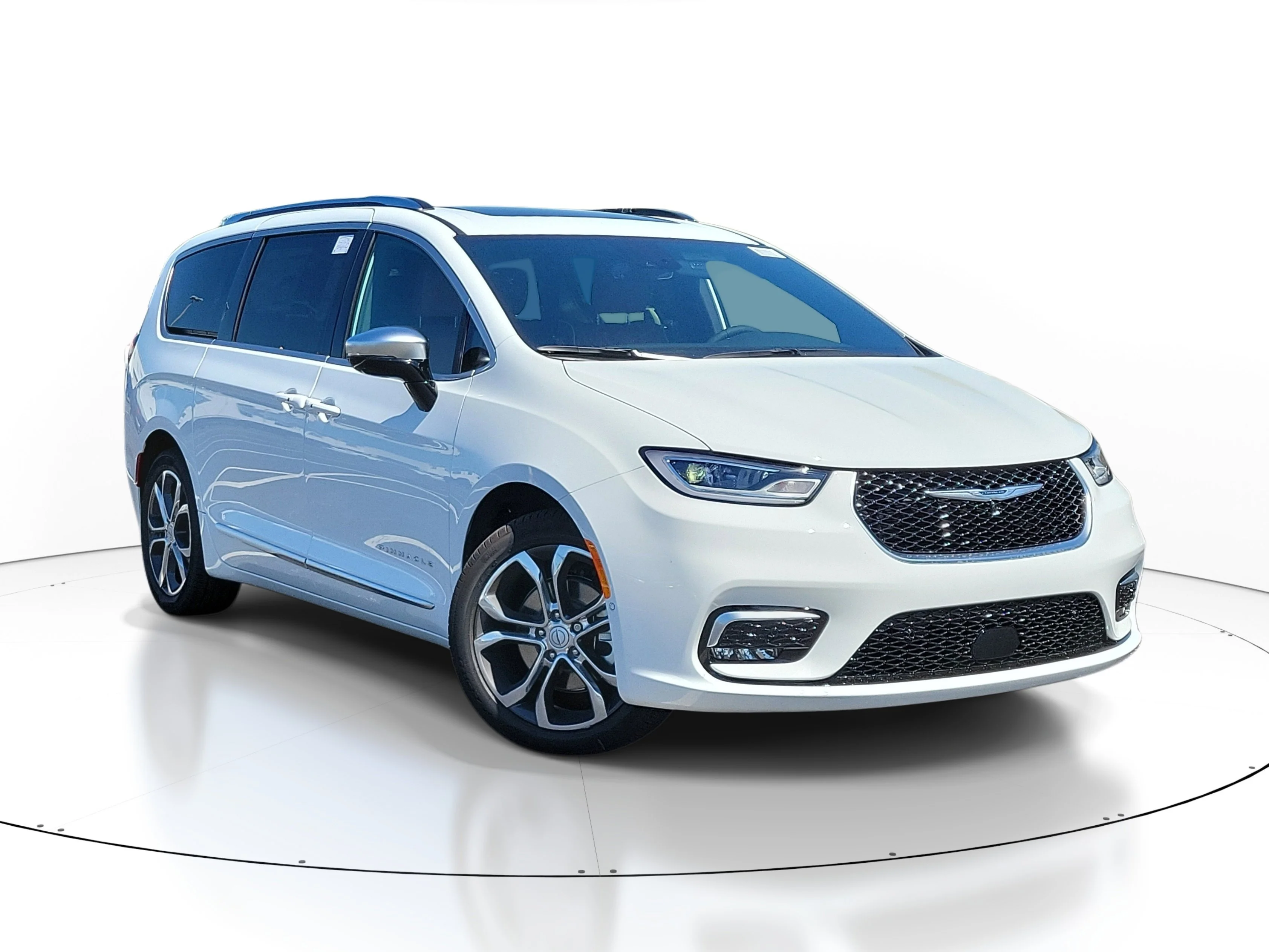 2026 Chrysler Pacifica Pinnacle's photo