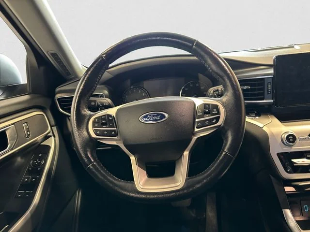 Used 2021 Gray Ford XLT image 13