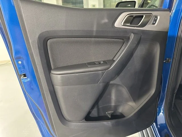 Used 2020 Blue Ford XLT image 15