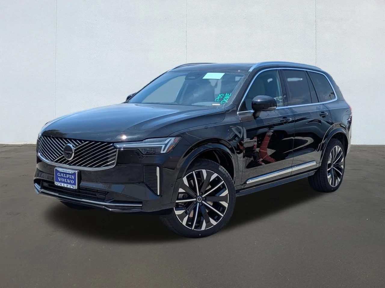 2026 Volvo XC90 T8 Recharge Plus Bright 6-Seater 4WD's photo