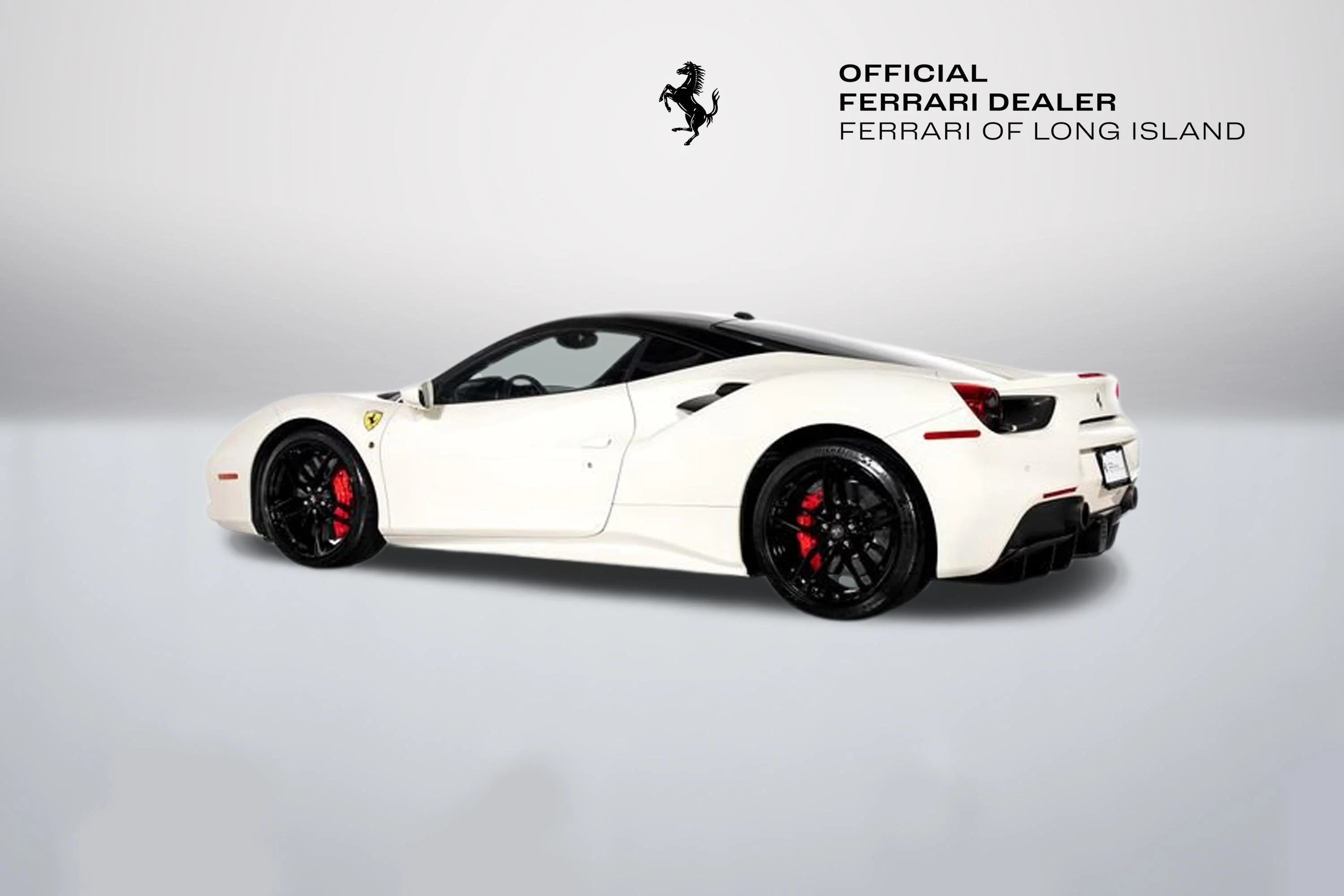 Used 2016 Bianco Avus Ferrari  image 7