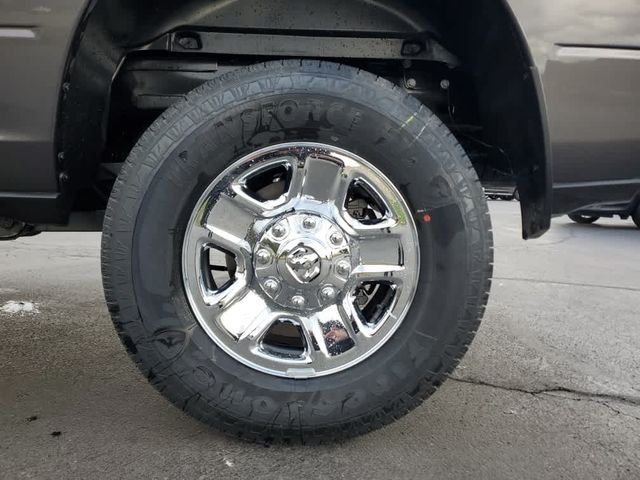 New 2026 Granite Crystal Metallic Clear-Coat Exterior Paint RAM Tradesman image 9
