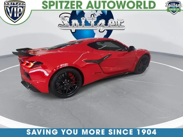 Used 2024 Red Chevrolet Z06 image 9