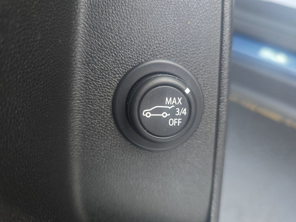 Used 2024 Lakeshore Blue Metallic Chevrolet LT image 25