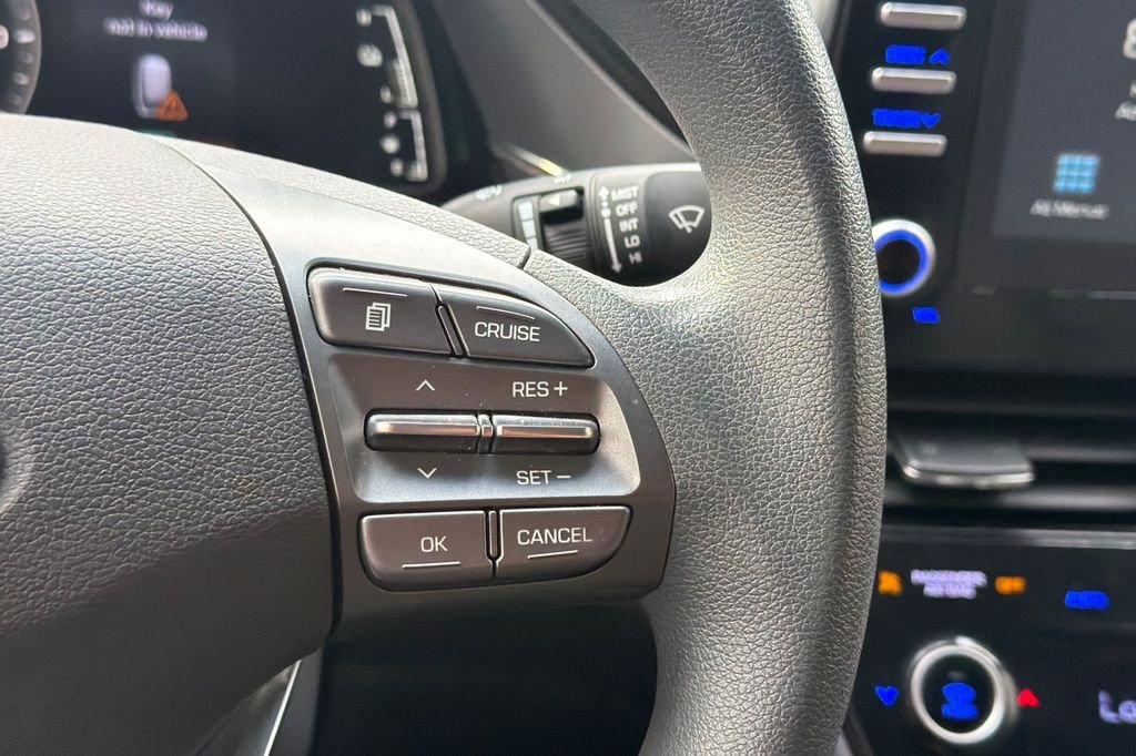 Used 2020 Ceramic White Hyundai Blue image 30