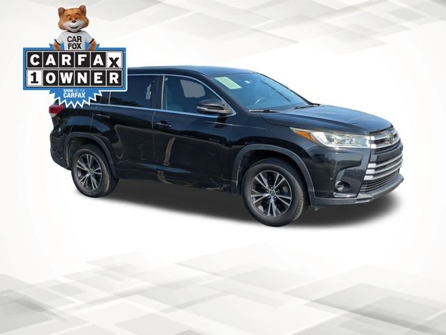 Used 2018 Toyota Highlander LE with VIN 5TDZARFH5JS041888 for sale in Bogart, GA