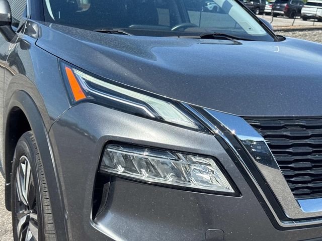 Used 2023 Gray Nissan Platinum image 11