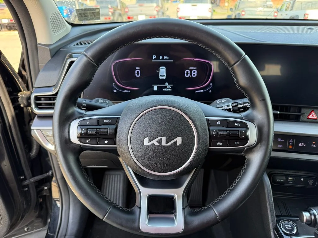 Used 2023 Black Kia EX image 14