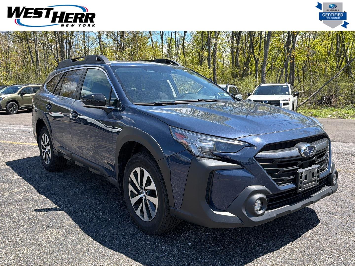 2023 Subaru Outback Premium's photo