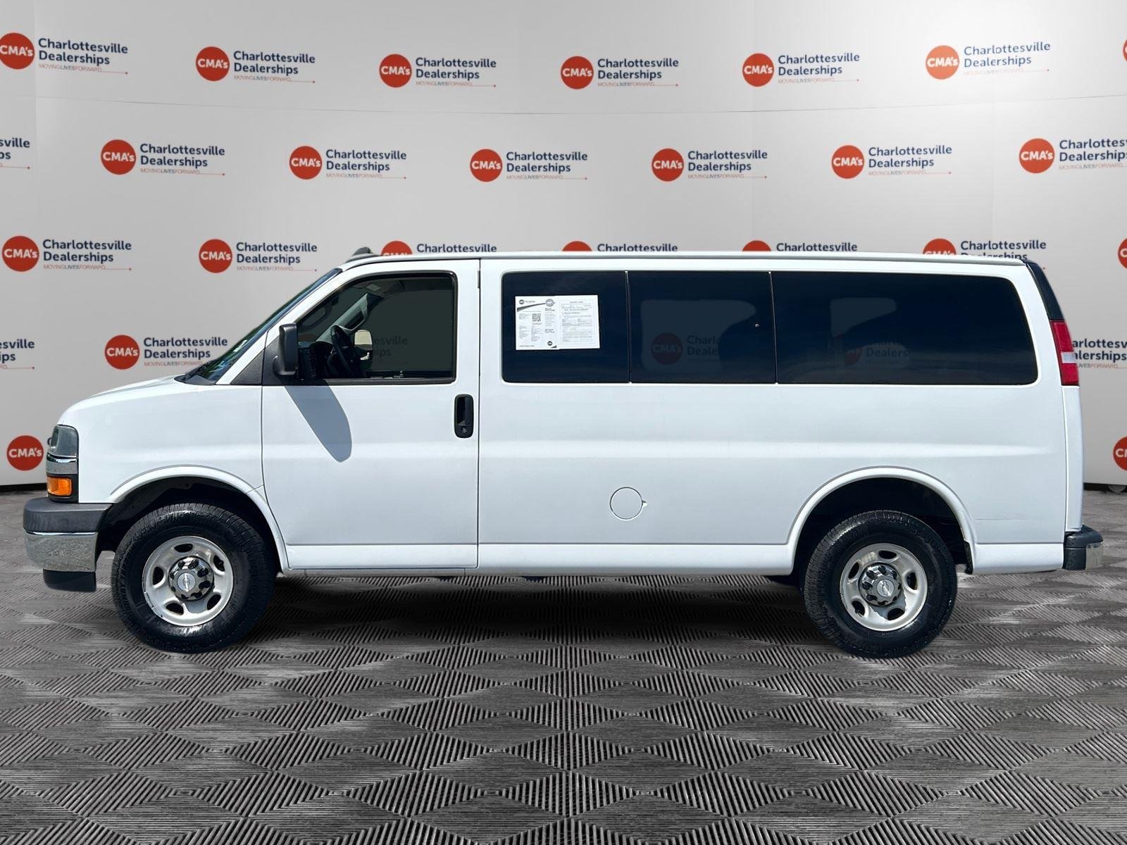 Used 2017 Summit White Chevrolet LT image 2