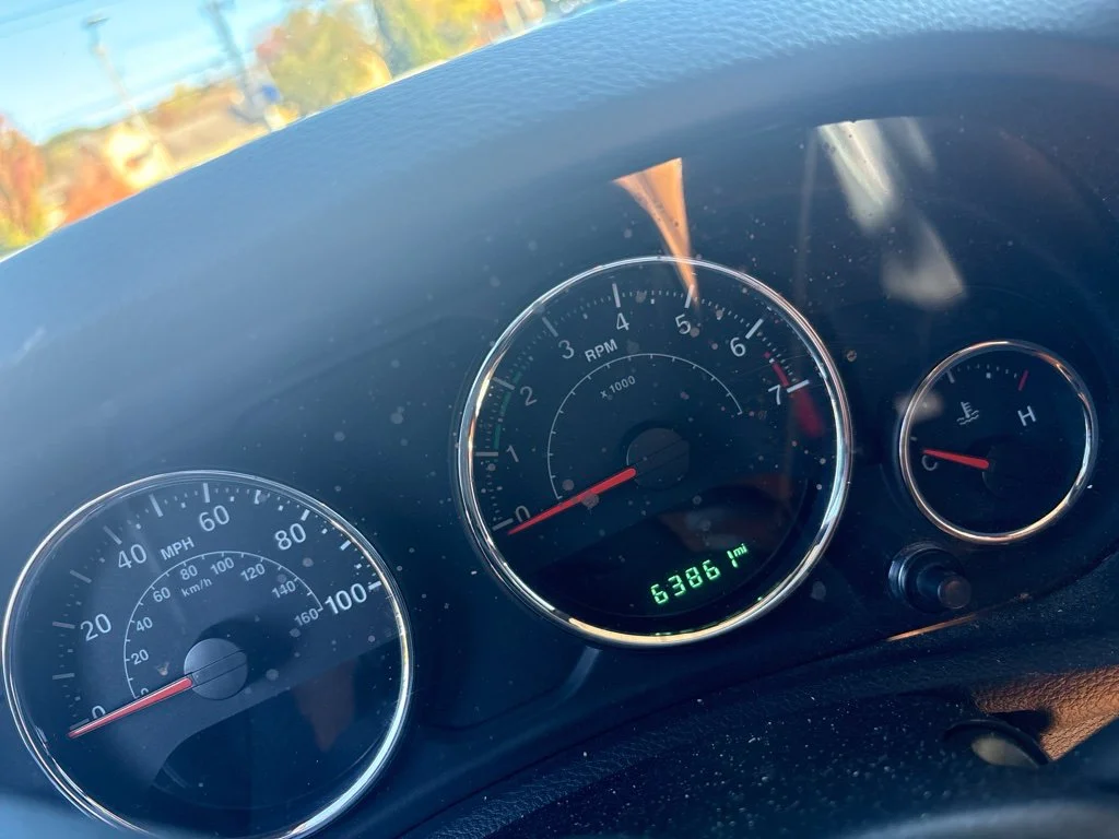 Used 2018 Black Jeep Unlimited Sahara image 4