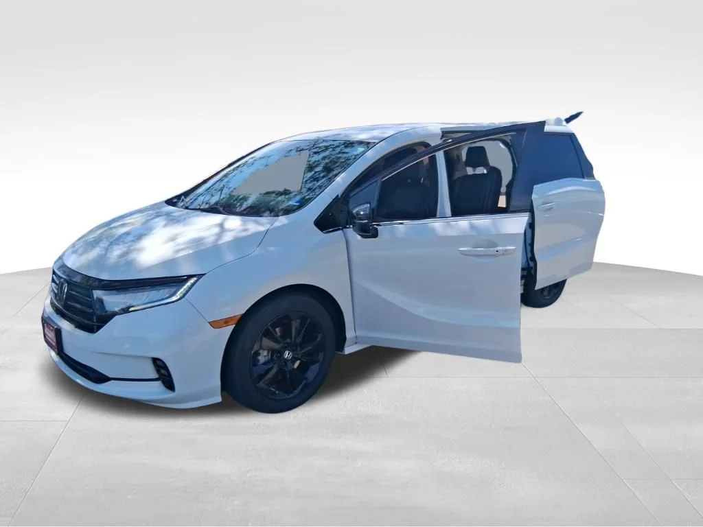 Used 2023  Honda Sport image 20