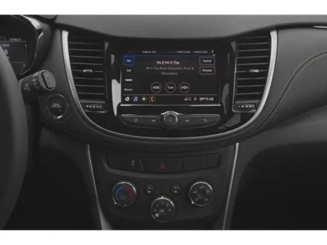Used 2021 Silver Ice Metallic Chevrolet LT image 10